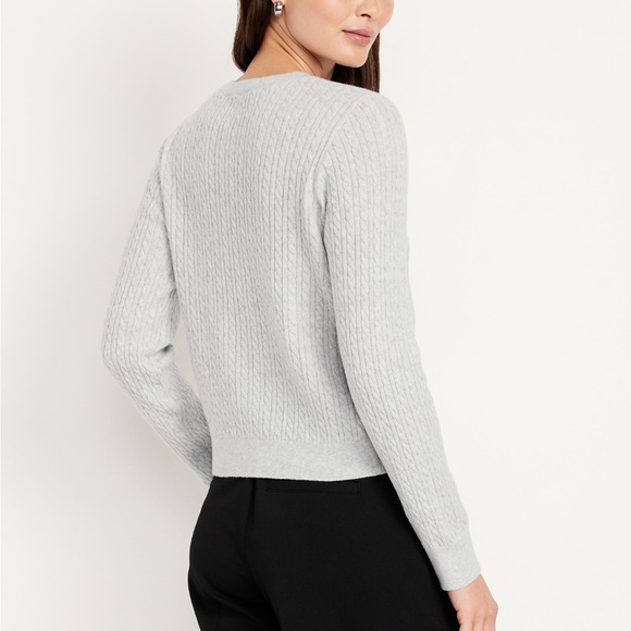 Old Navy Women’s SoSoft Cropped Cable Knit Cardigan Sweater - light gray - NWOT - Picture 2 of 6
